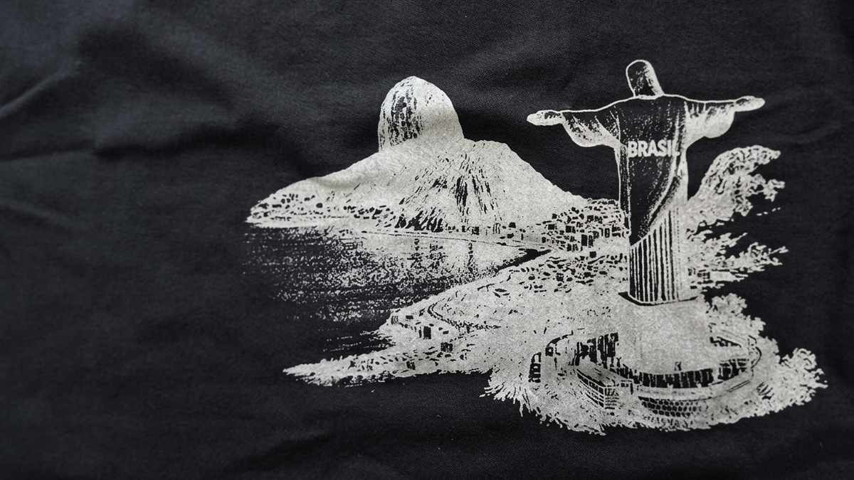HEXA TEE — BLACK EDITION