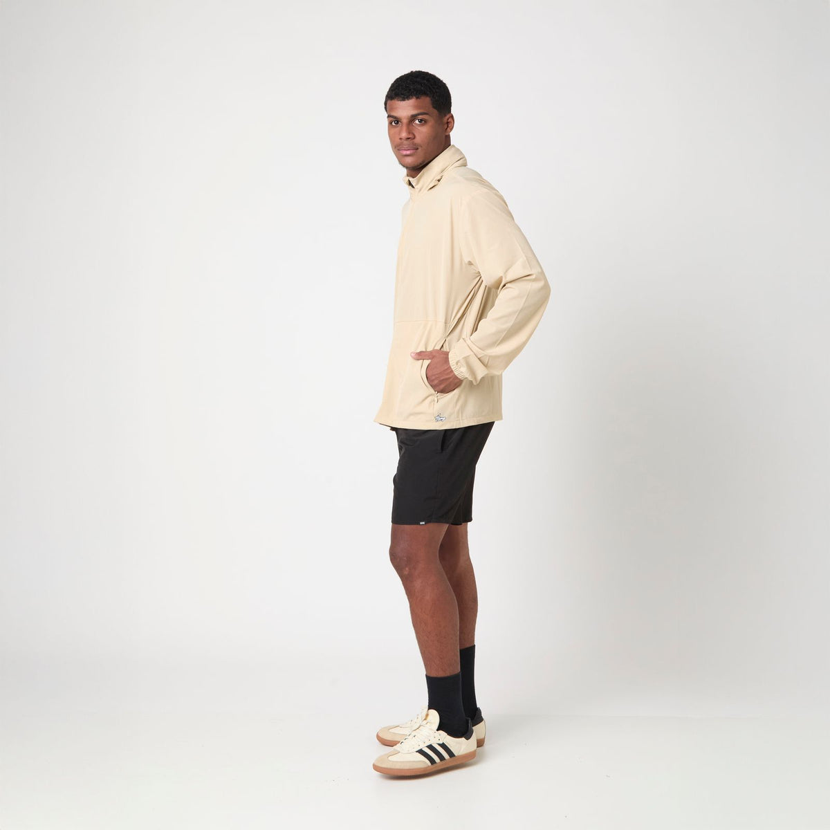 Corta-vento Noir Beige (Capuz Embutido)